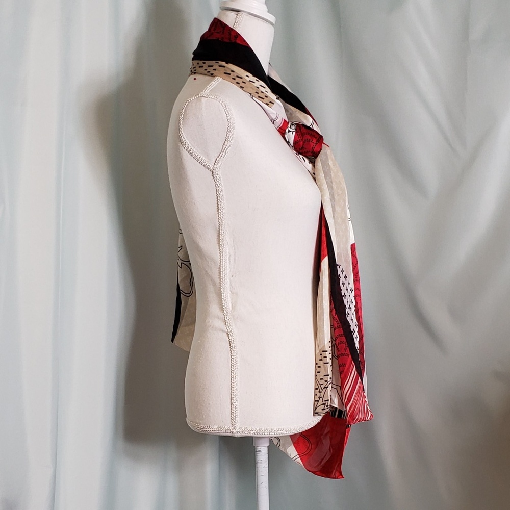 Black, White and Red Patterned silk scarf - Picture 4 of 4